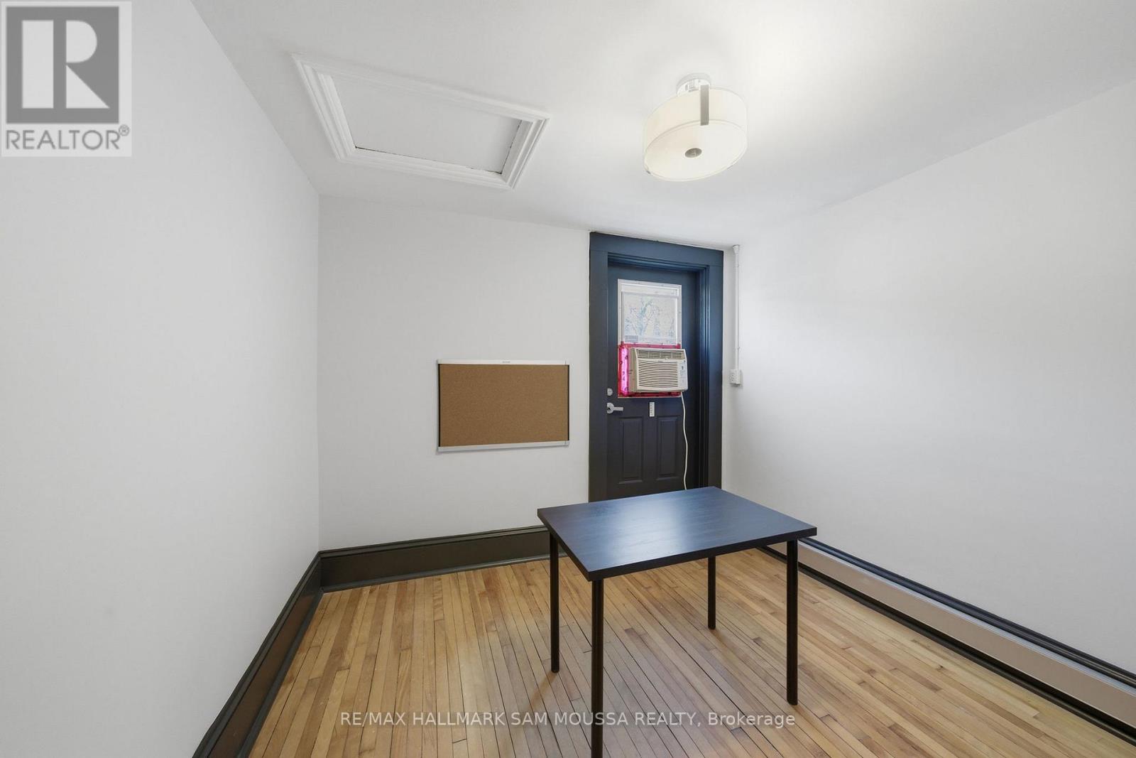 79 Hinton Avenue N Property Photo 28