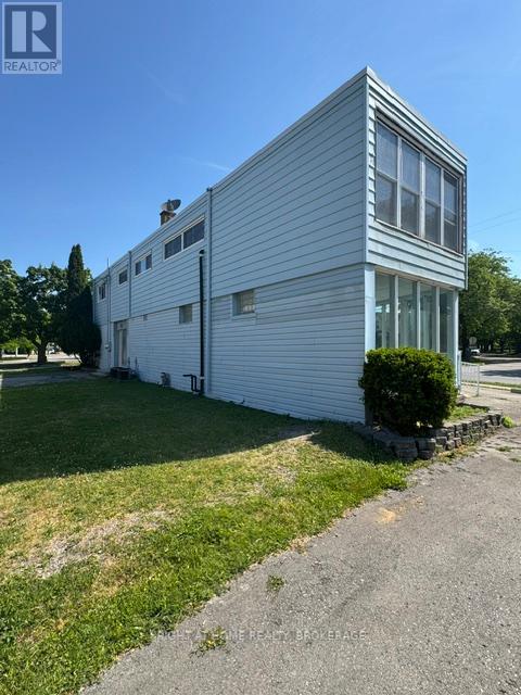 279 Niagara Street Property Photo 3