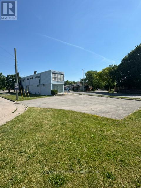 279 Niagara Street Property Photo 10