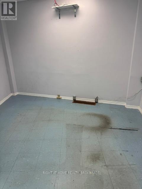 279 Niagara Street Property Photo 13