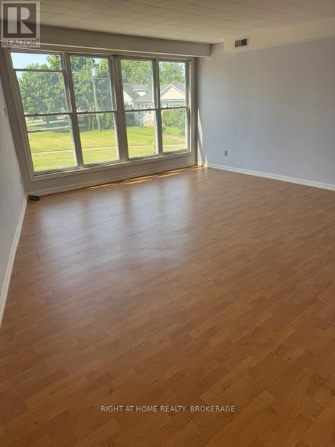 279 Niagara Street Property Photo 27