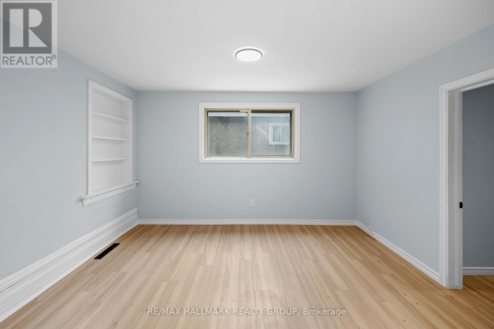 267 Park Street Property Photo 4