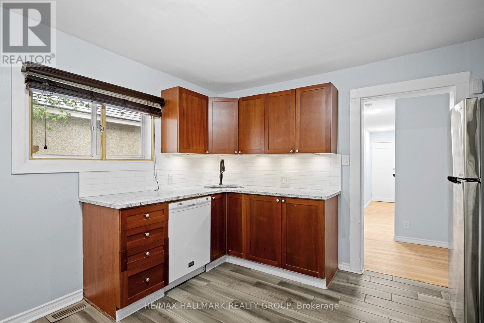 267 Park Street Property Photo 7