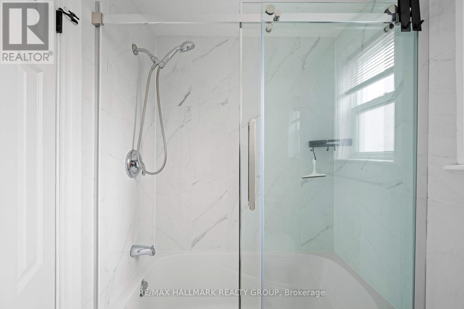 267 Park Street Property Photo 9