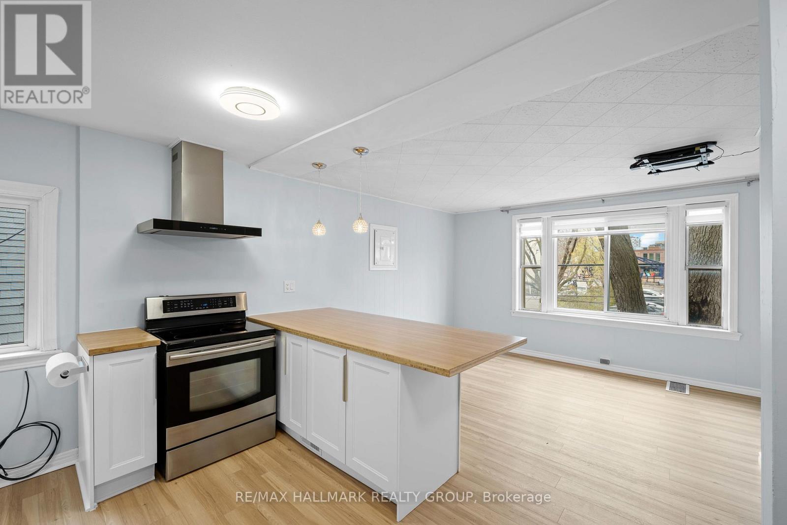 267 Park Street Property Photo 12