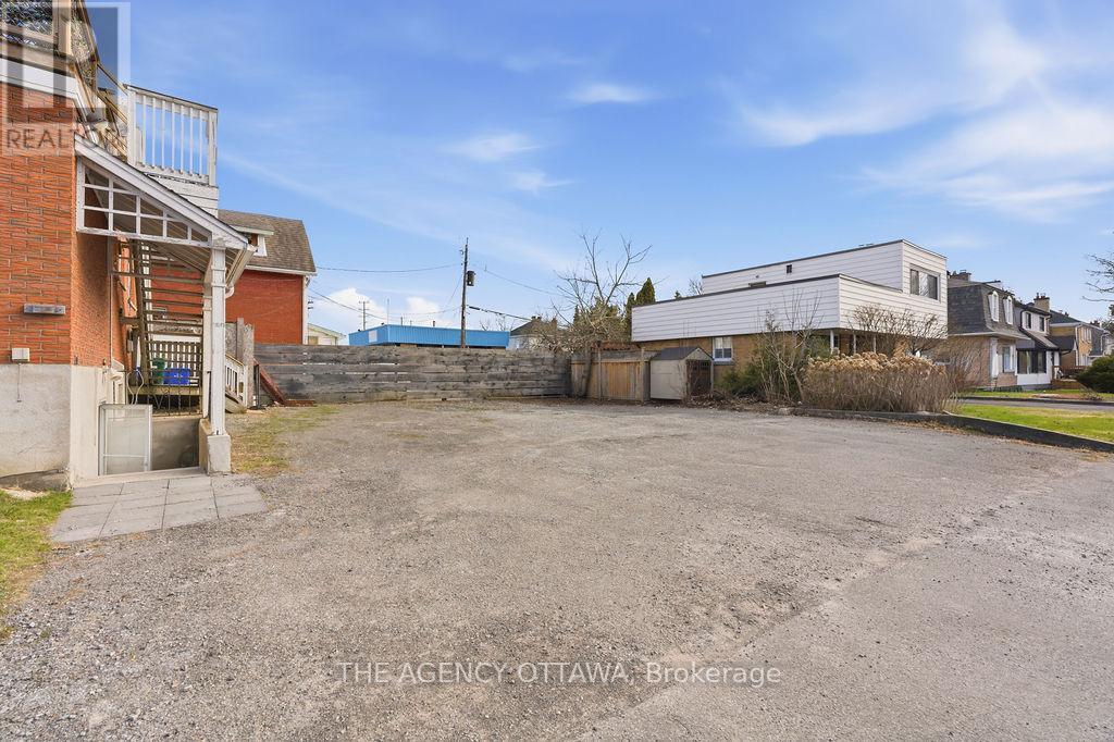 1310 Woodward Avenue Property Photo 4