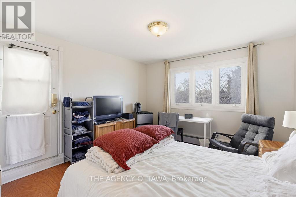 1310 Woodward Avenue Property Photo 28