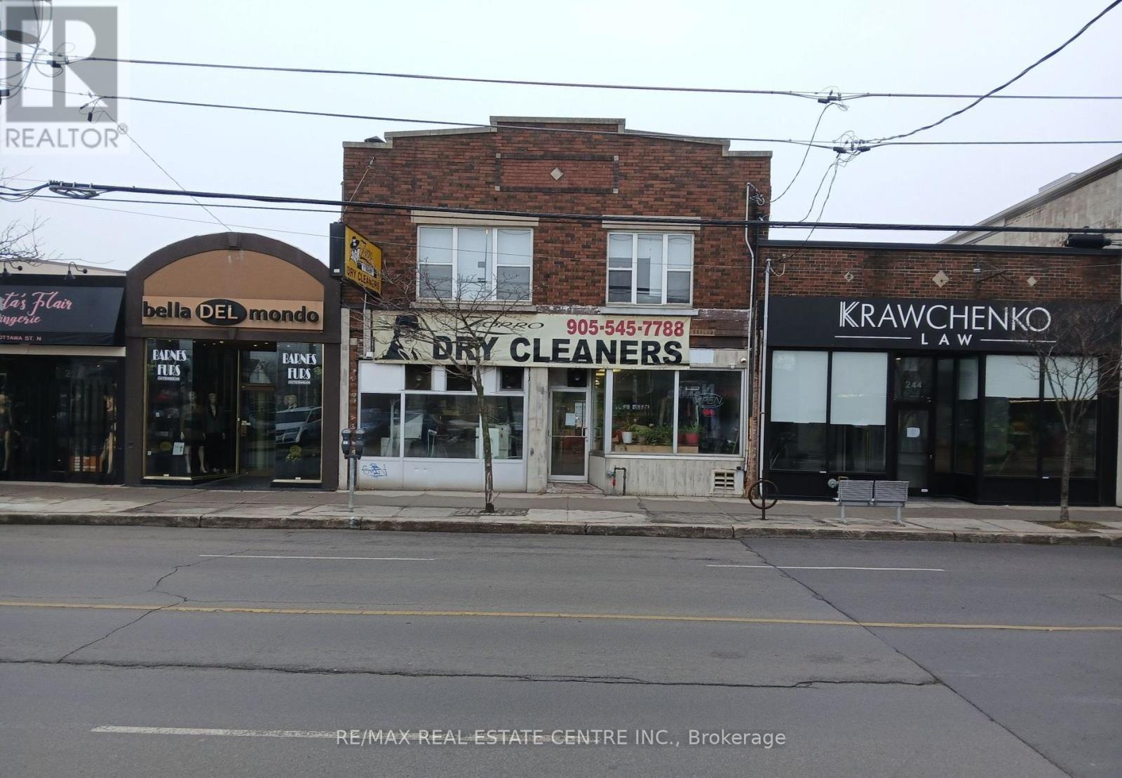 246-248 Ottawa Street N Property Photo 1