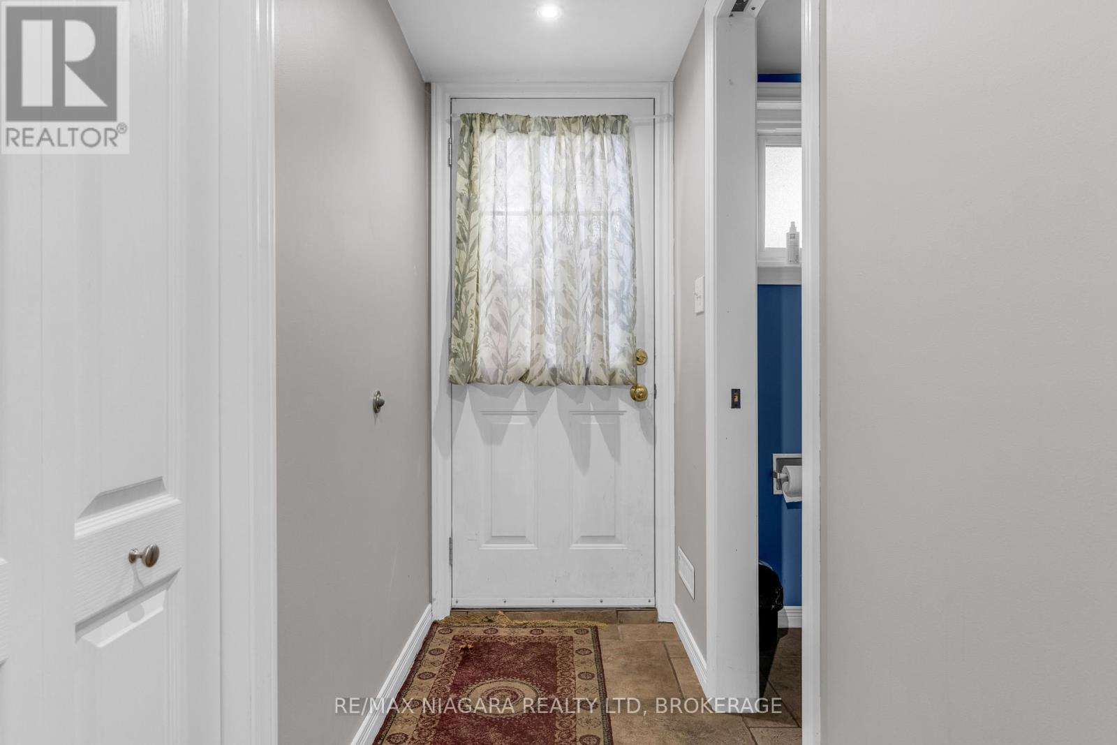 46 Macoomb Drive Property Photo 12