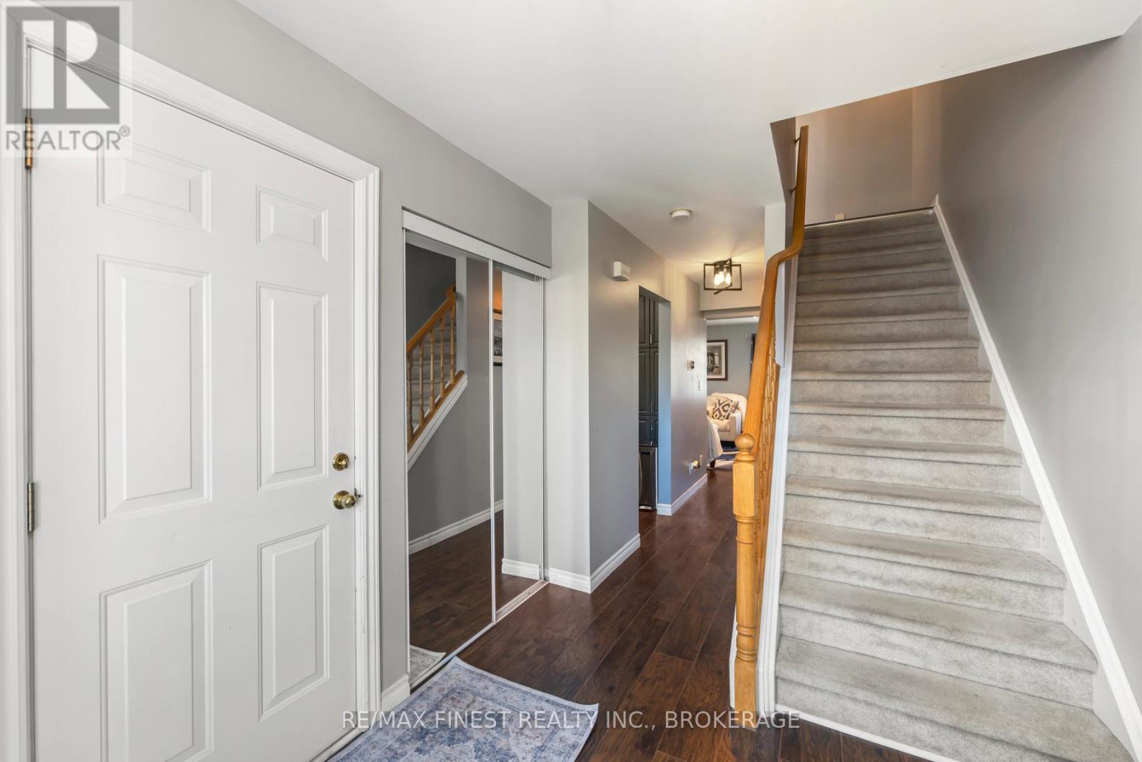 99 Mckeown Crescent Property Photo 6