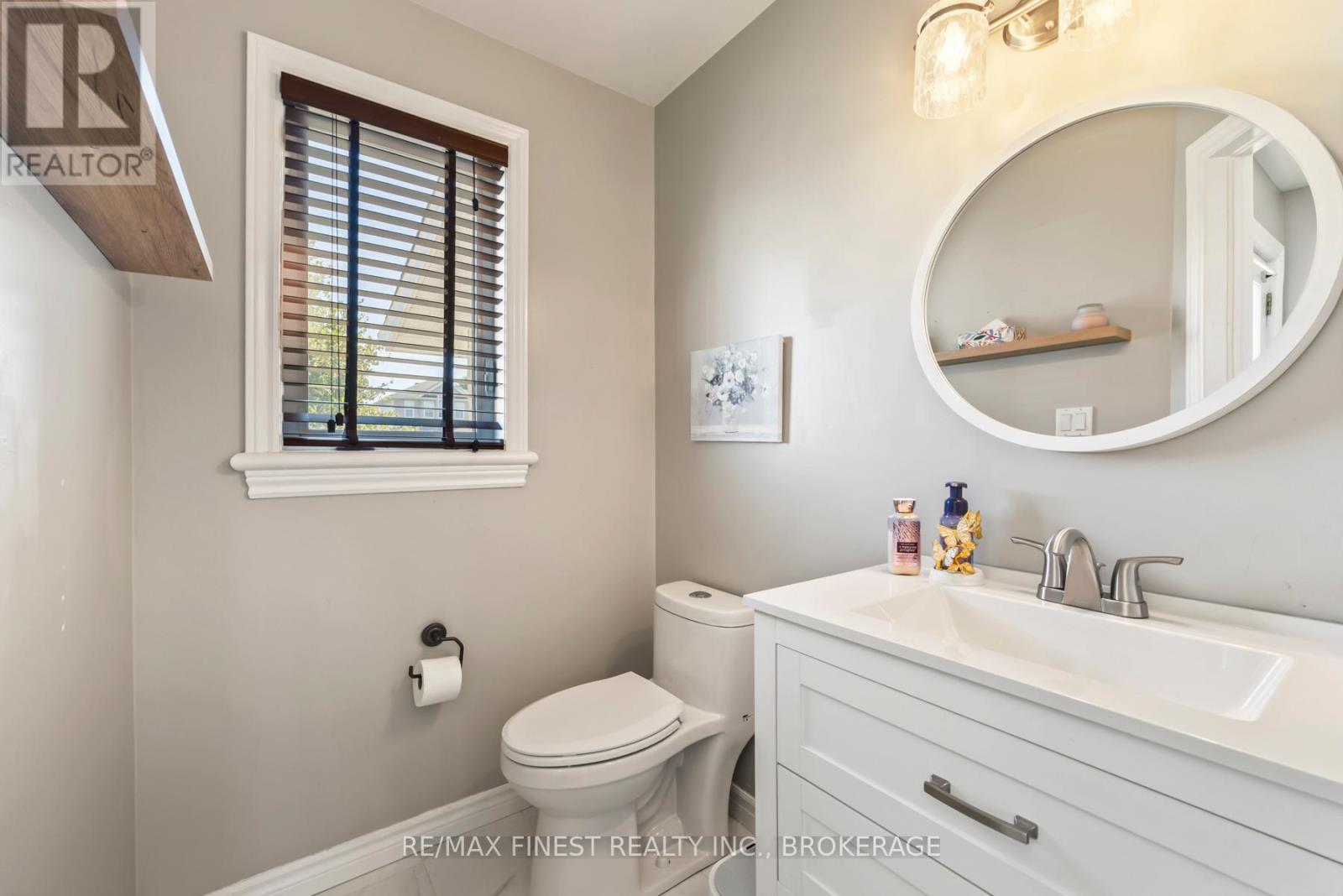 99 Mckeown Crescent Property Photo 7