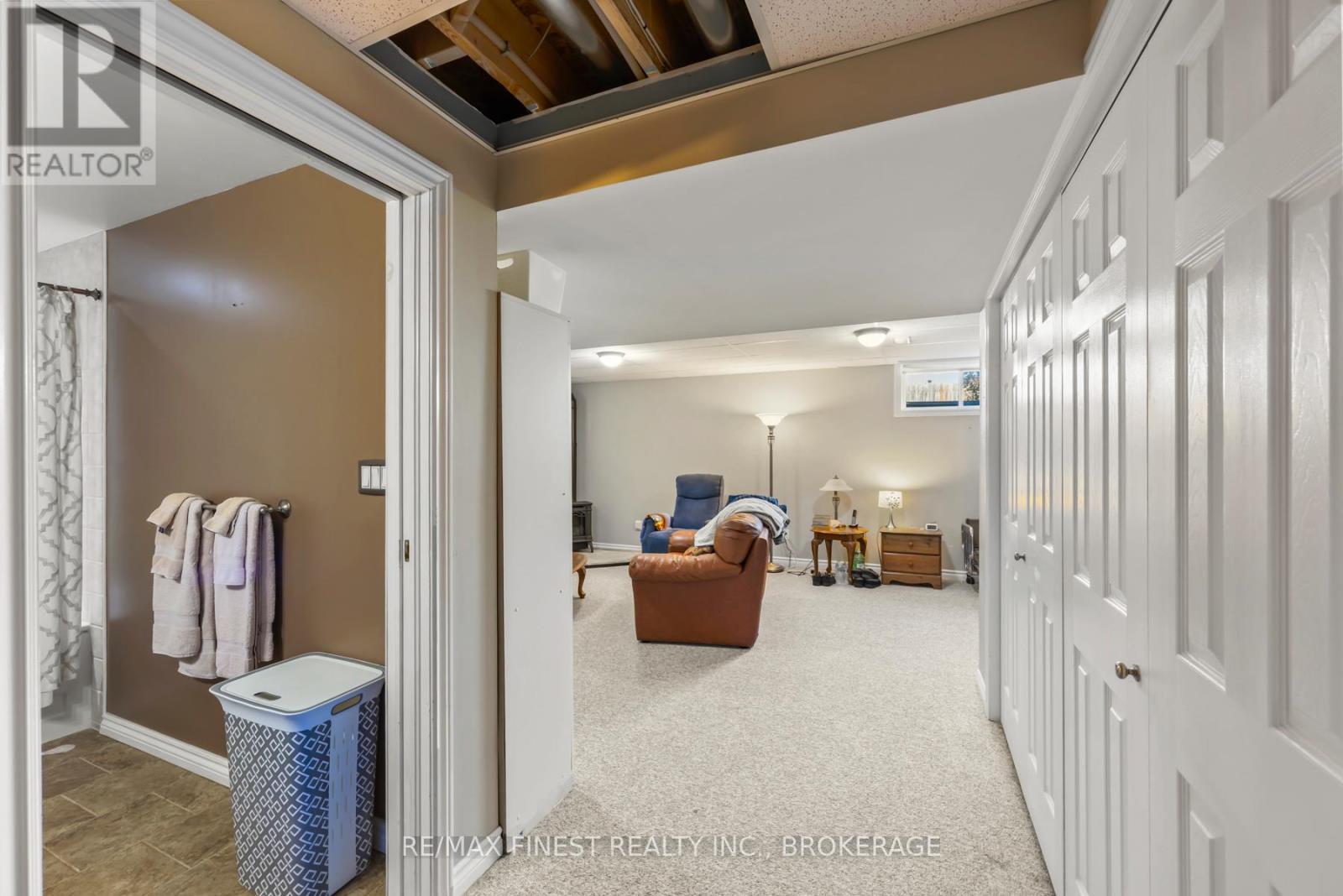 99 Mckeown Crescent Property Photo 33