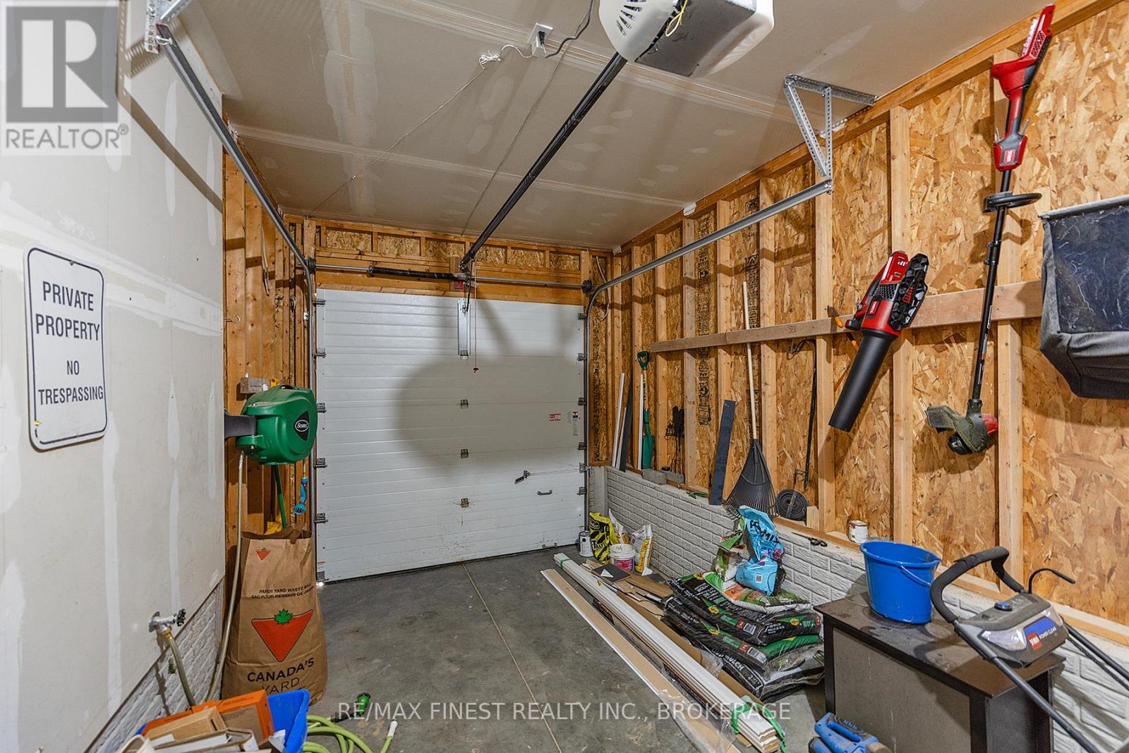 99 Mckeown Crescent Property Photo 40