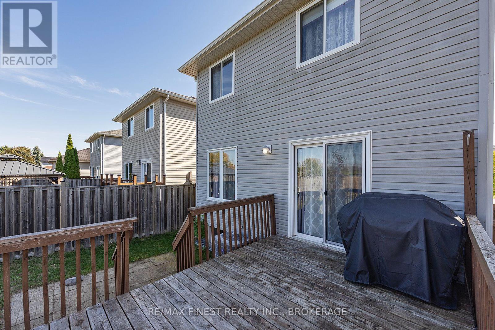99 Mckeown Crescent Property Photo 42