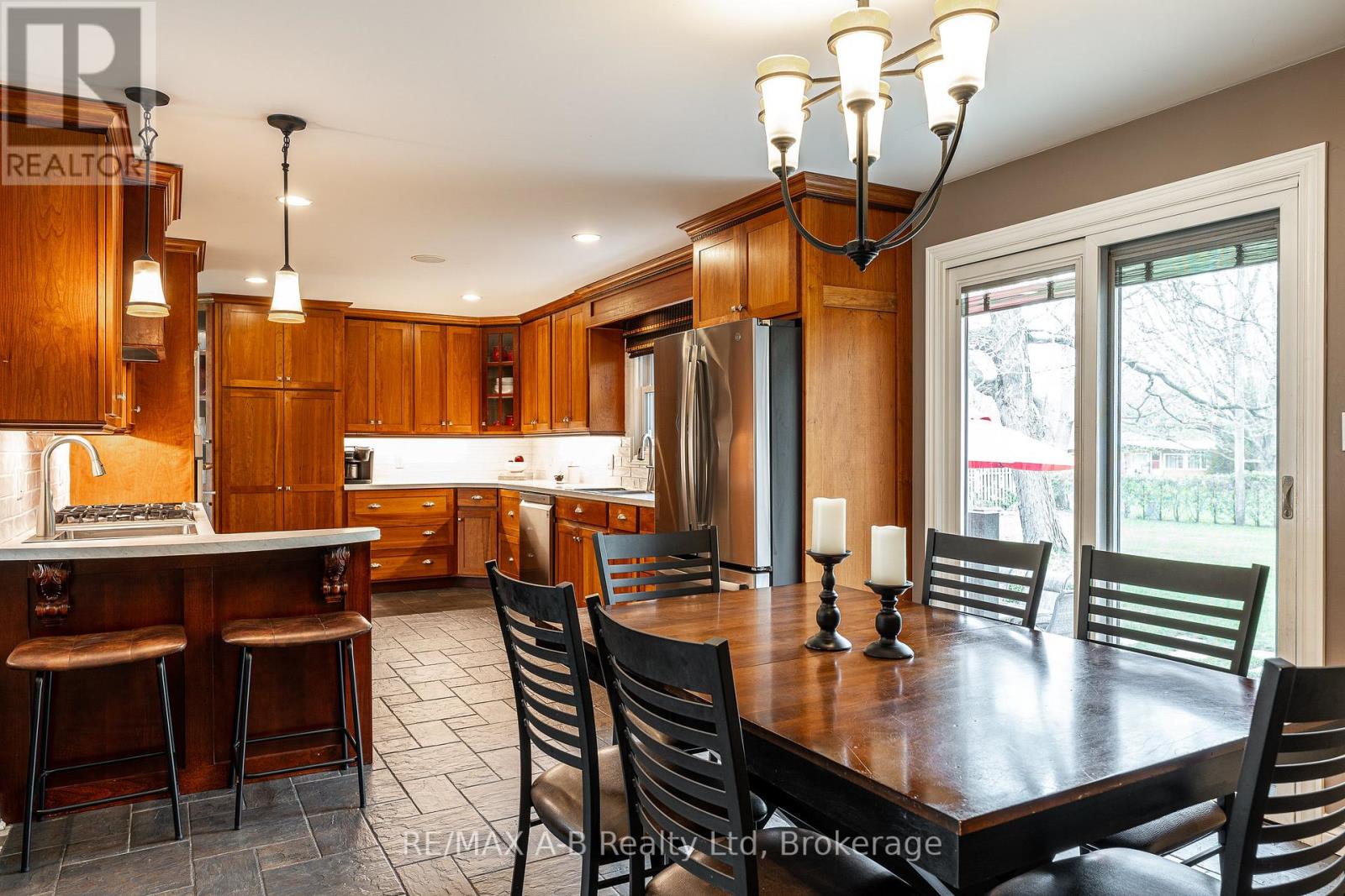 491 Elizabeth Street Property Photo 16