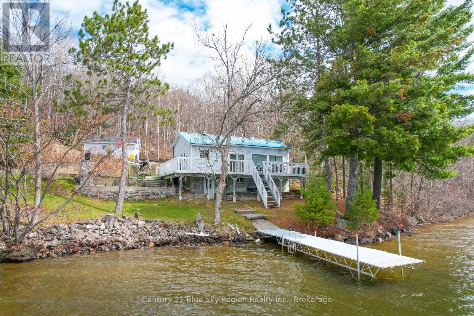 1421 Northshore Road Property Photo 2