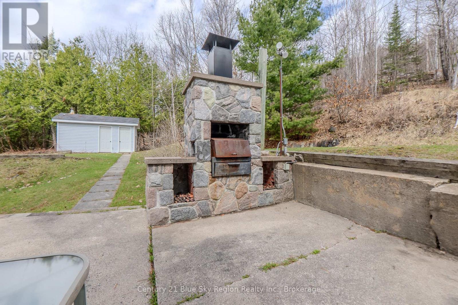1421 Northshore Road Property Photo 25