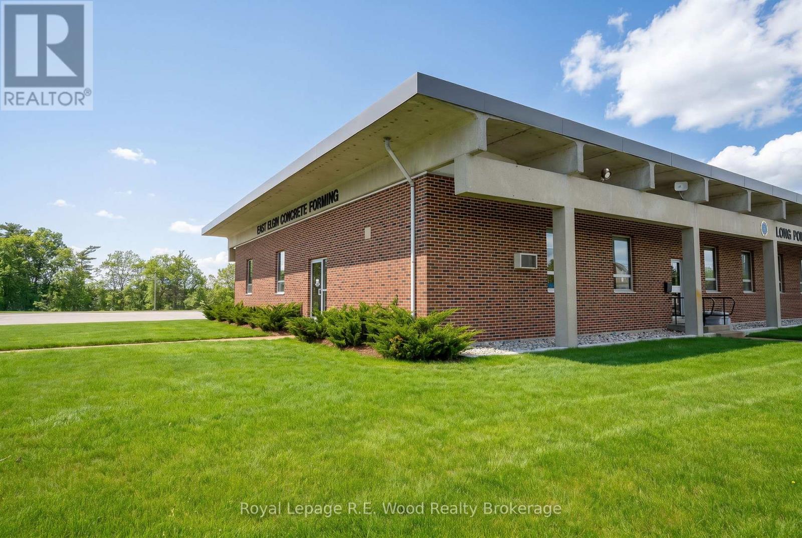 4 Elm Street Property Photo 6