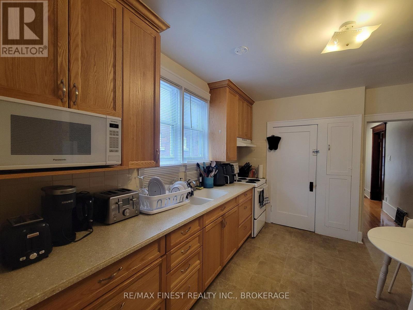 48 Dundas Street Property Photo 9