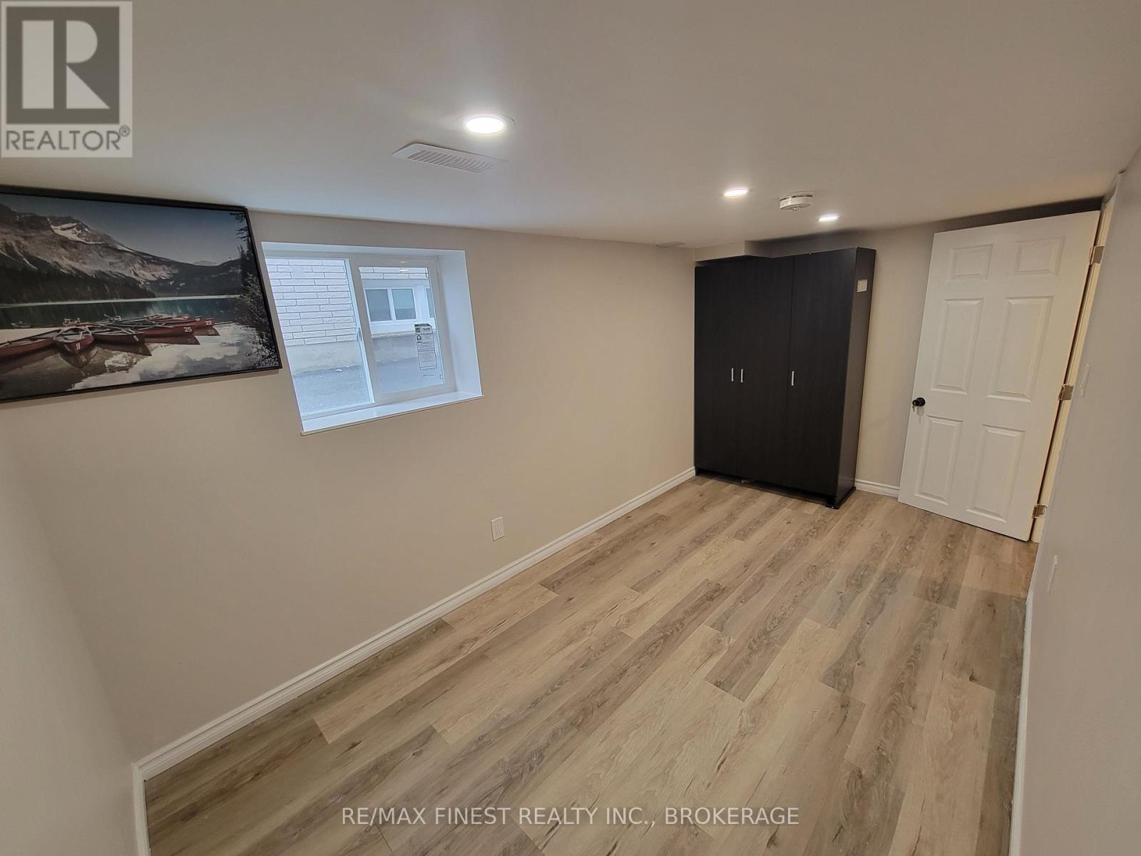 48 Dundas Street Property Photo 36