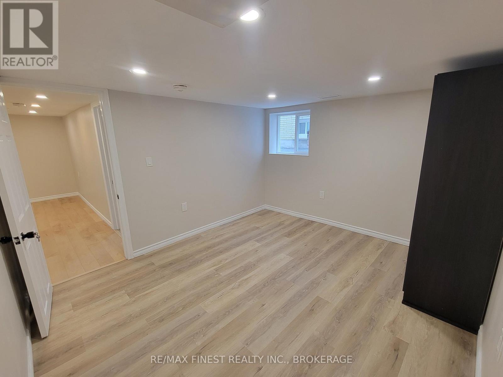 48 Dundas Street Property Photo 38