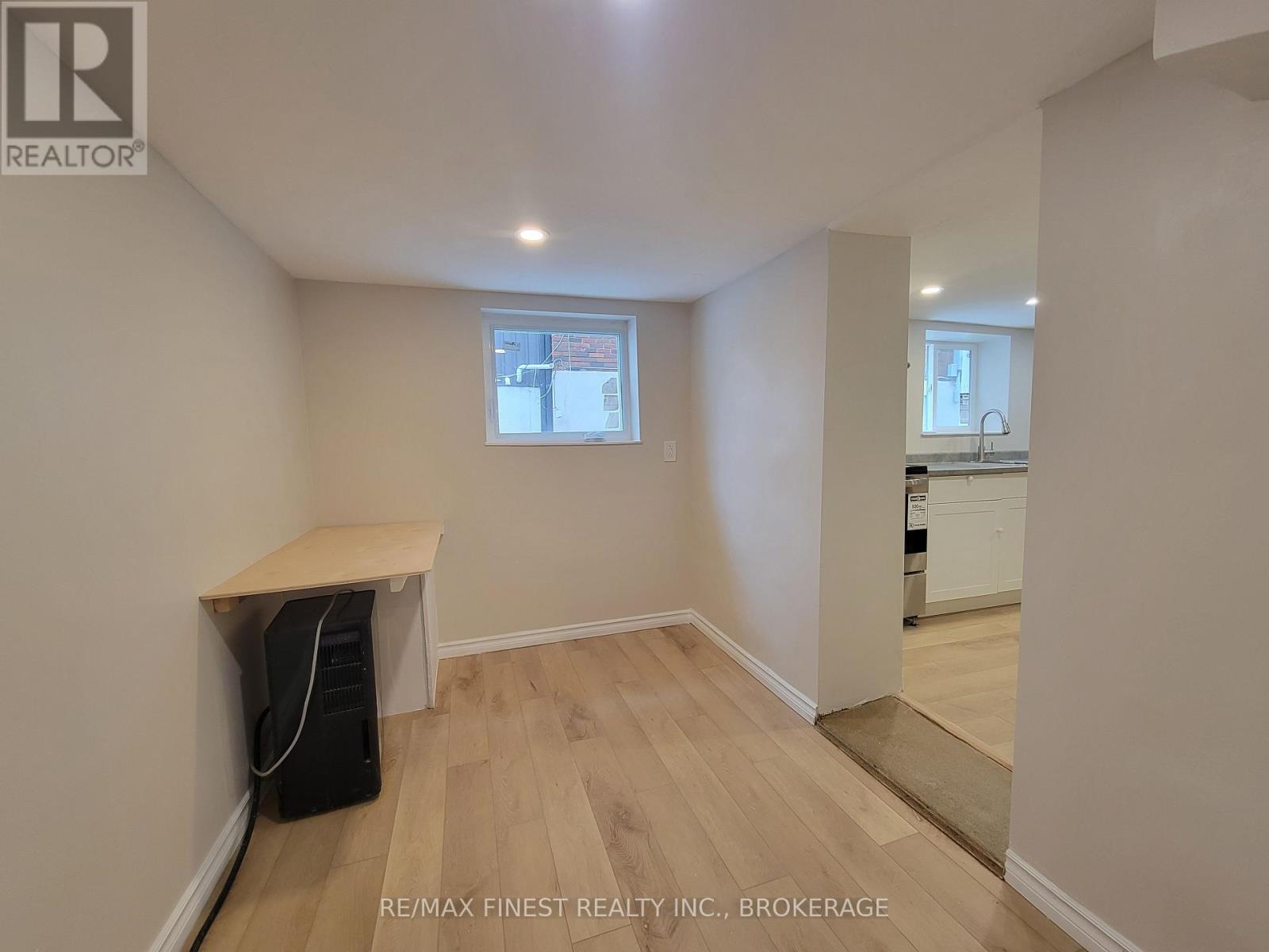 48 Dundas Street Property Photo 40