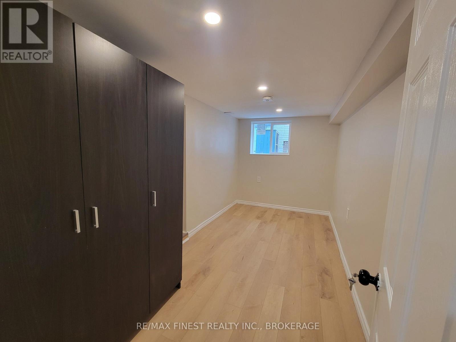 48 Dundas Street Property Photo 41