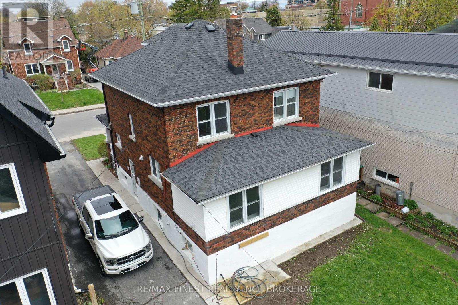 48 Dundas Street Property Photo 44