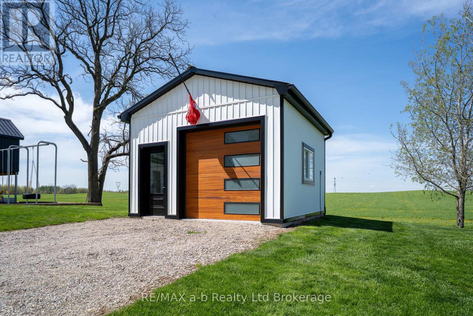184911 Cornell Road Property Photo 12