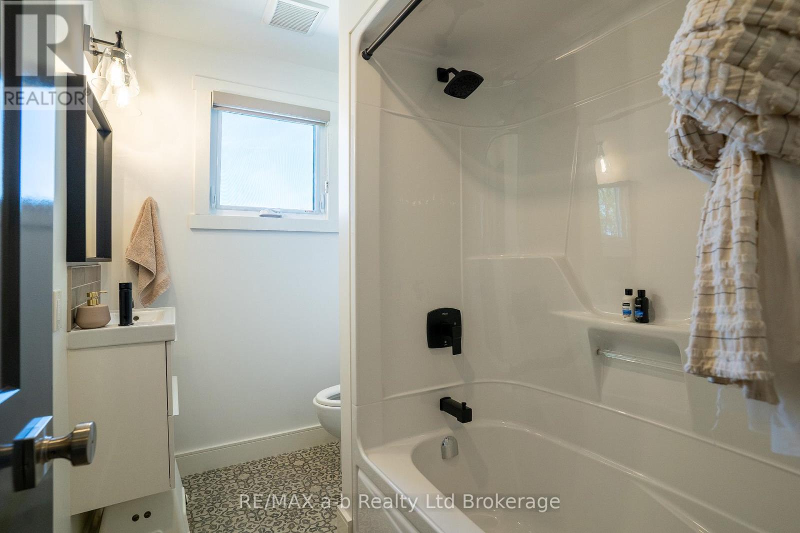 184911 Cornell Road Property Photo 32