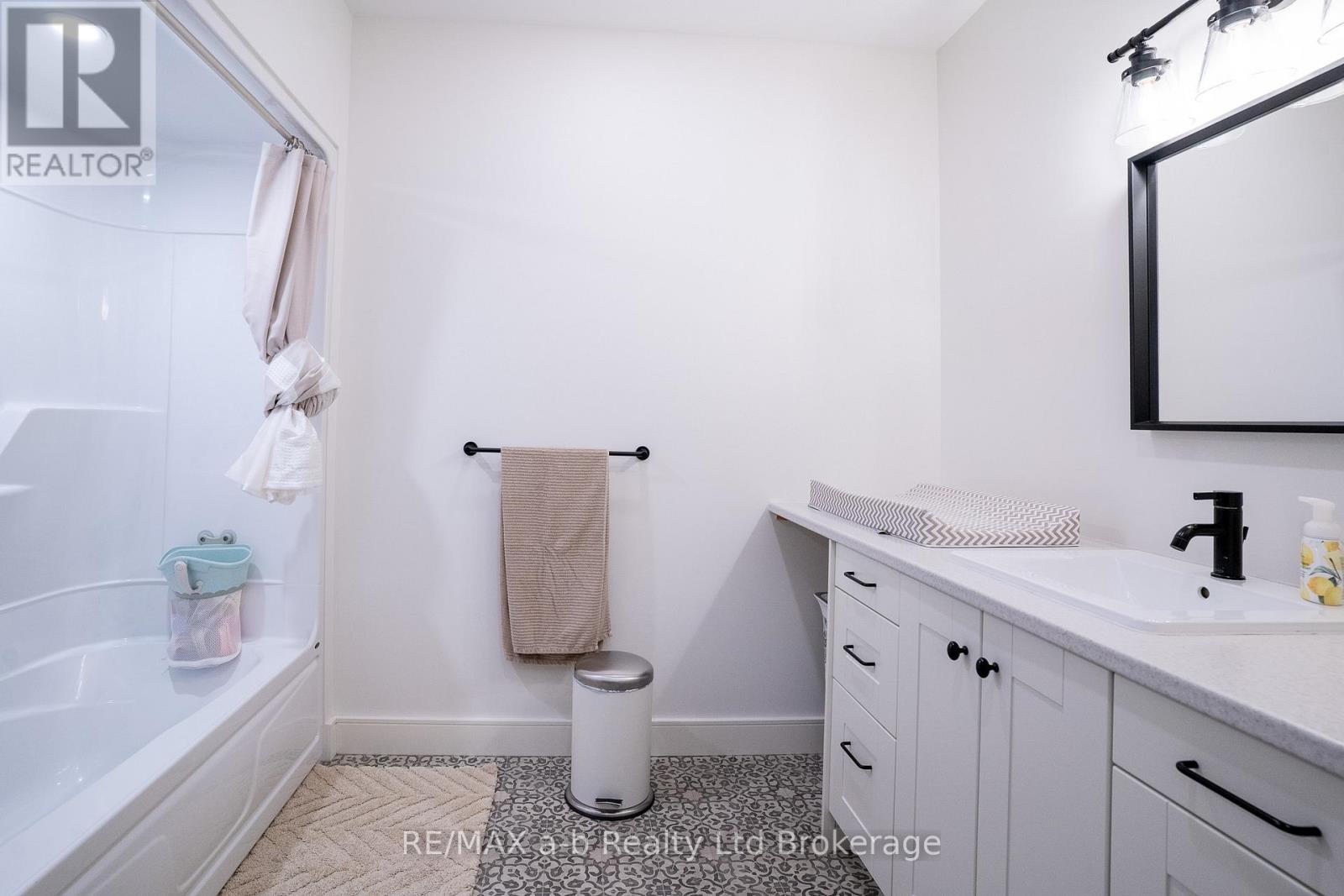 184911 Cornell Road Property Photo 35