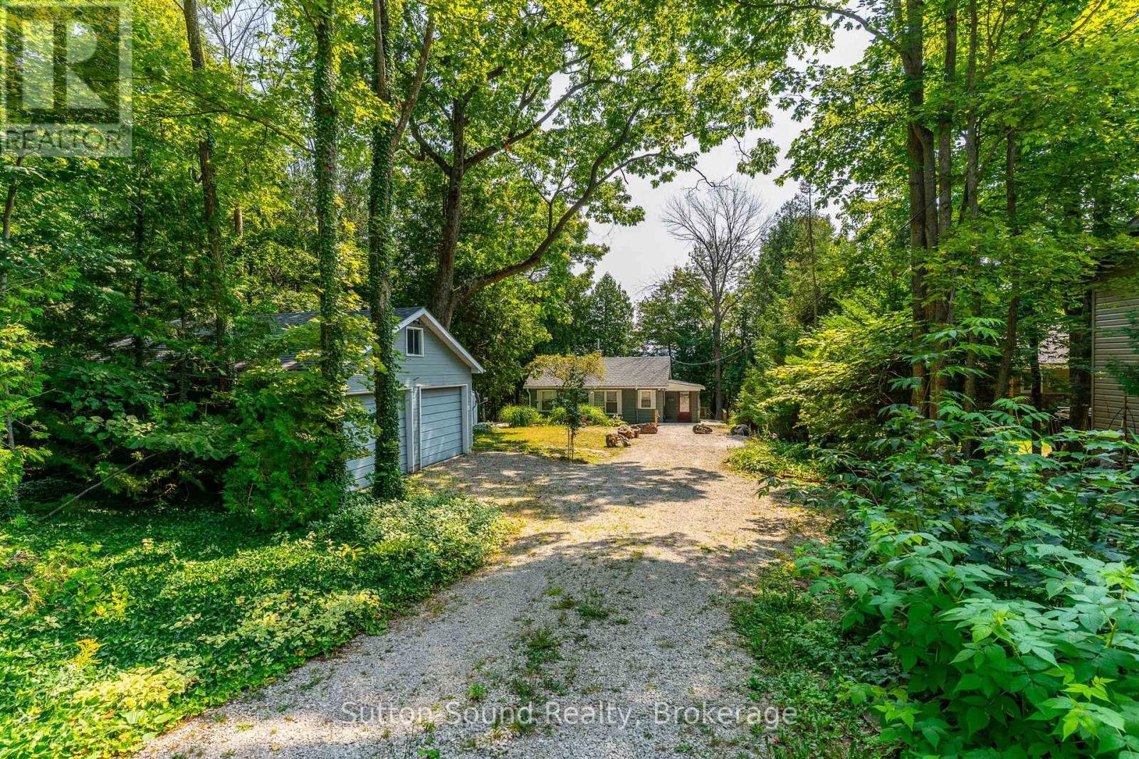 606 Mallory Beach Road Property Photo 1
