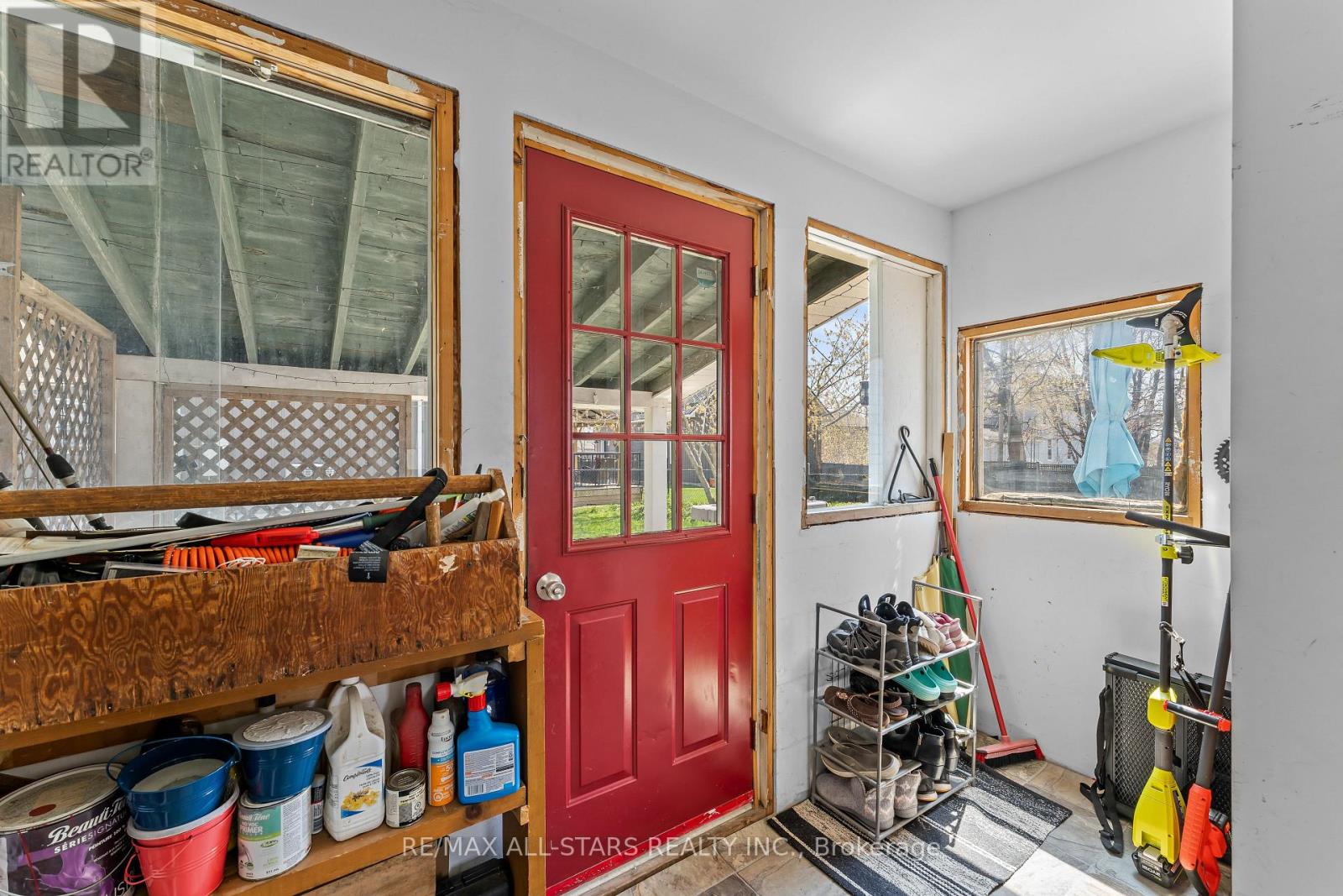 39 Francis Street W Property Photo 7