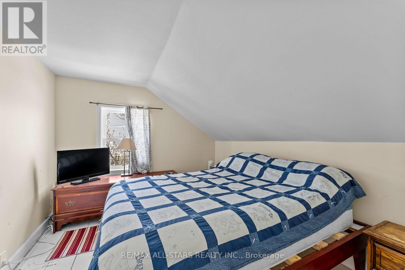 39 Francis Street W Property Photo 25