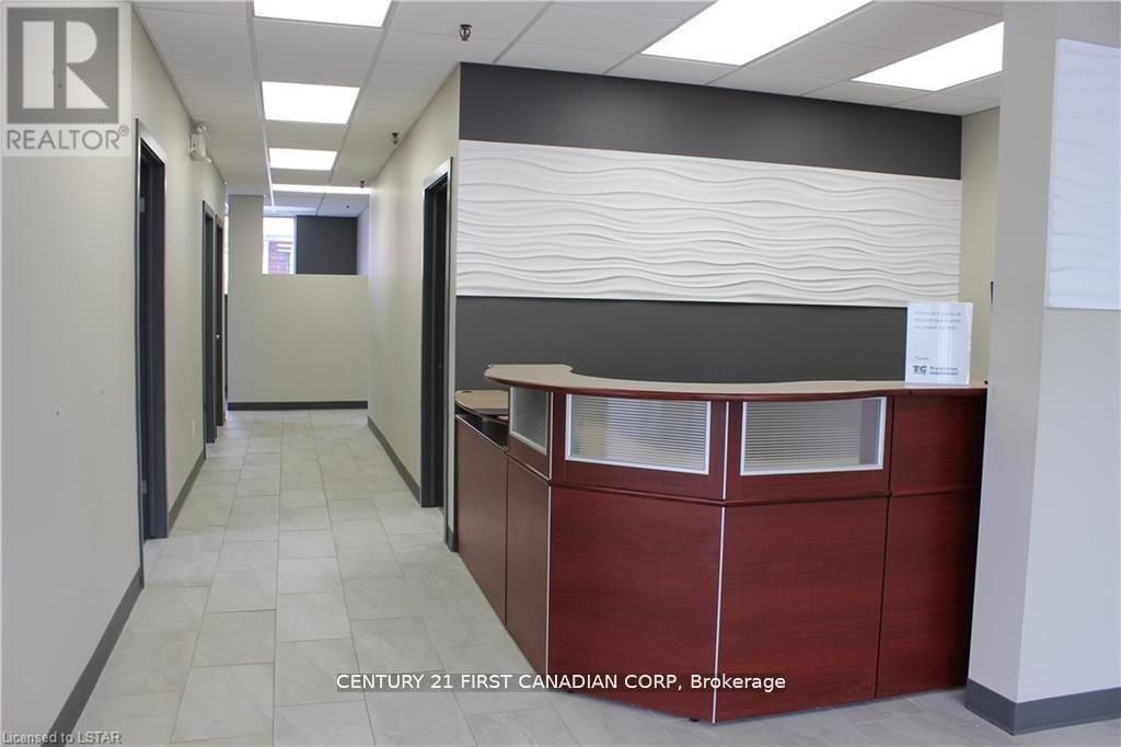 573 Horton Street E Property Photo 3