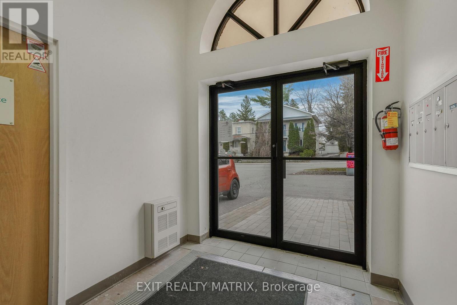 480 Mcgill Street Property Photo 4