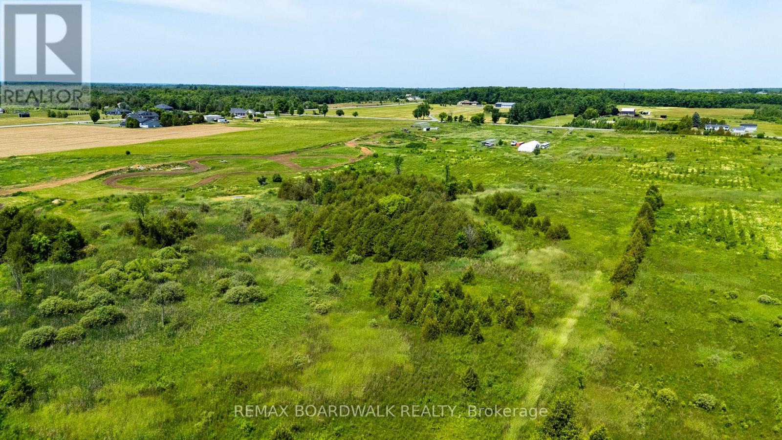 8296 Fallowfield Road Property Photo 10