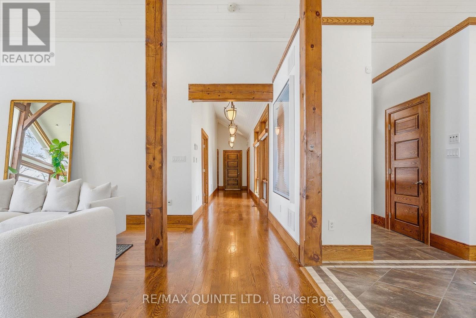 18 Loop Lane Property Photo 15