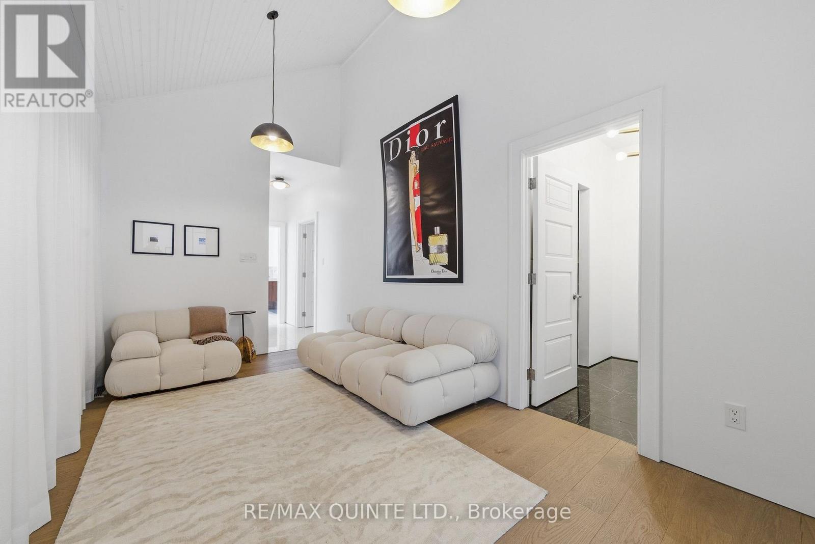 18 Loop Lane Property Photo 18
