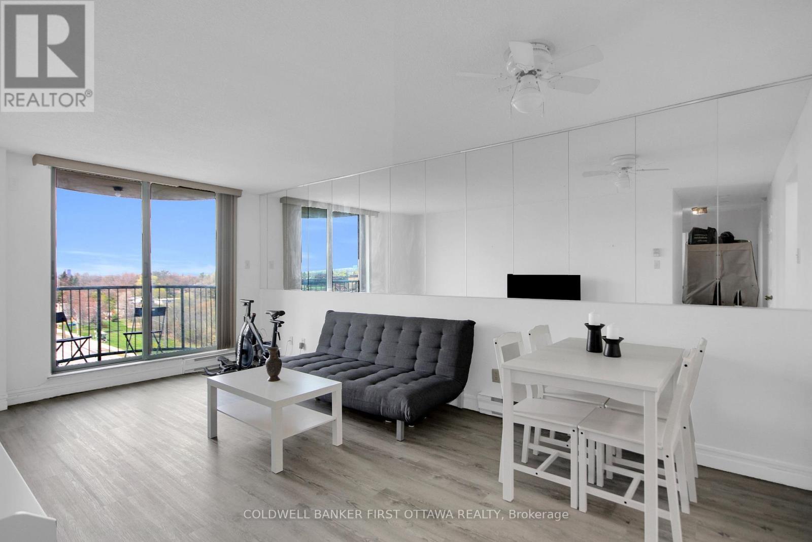 811 - 1440 Heron Road Property Photo 7