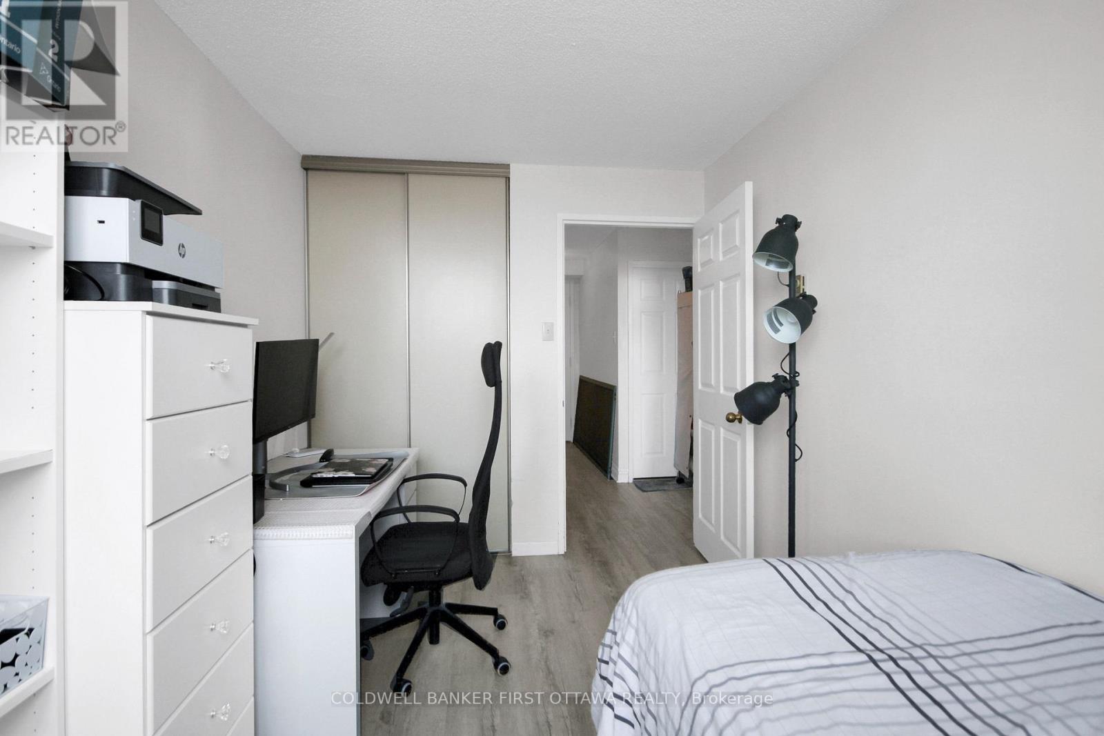 811 - 1440 Heron Road Property Photo 23