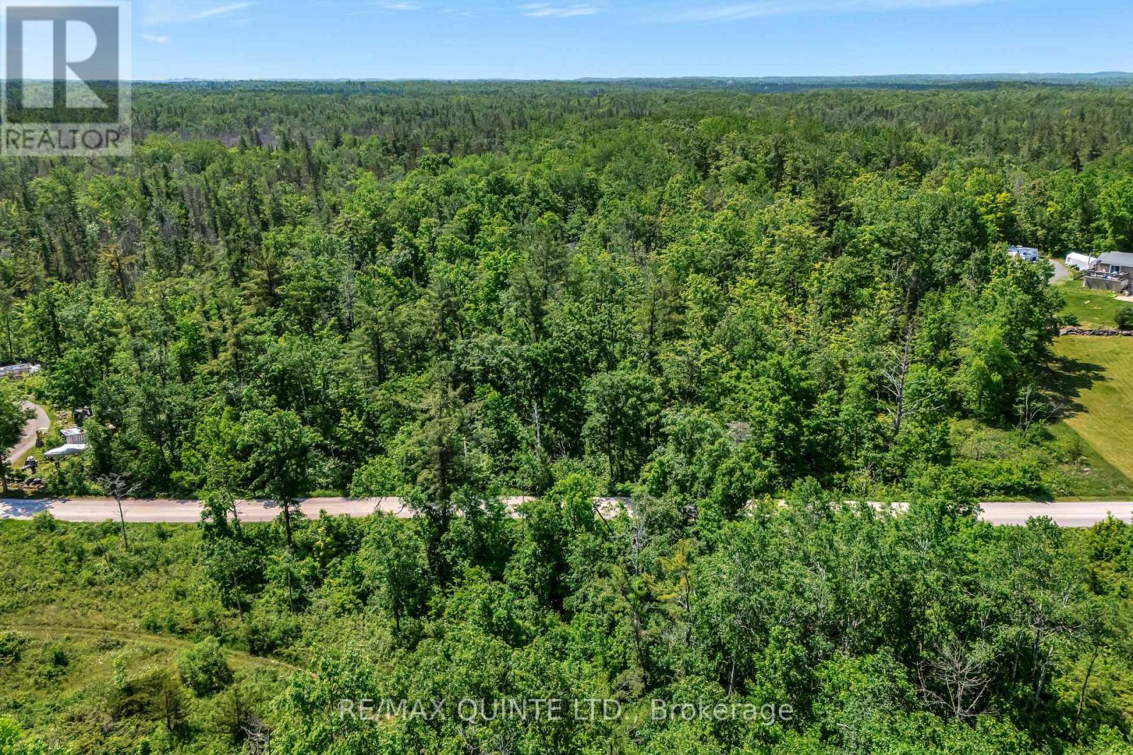 00 Osborne Crescent Property Photo 16