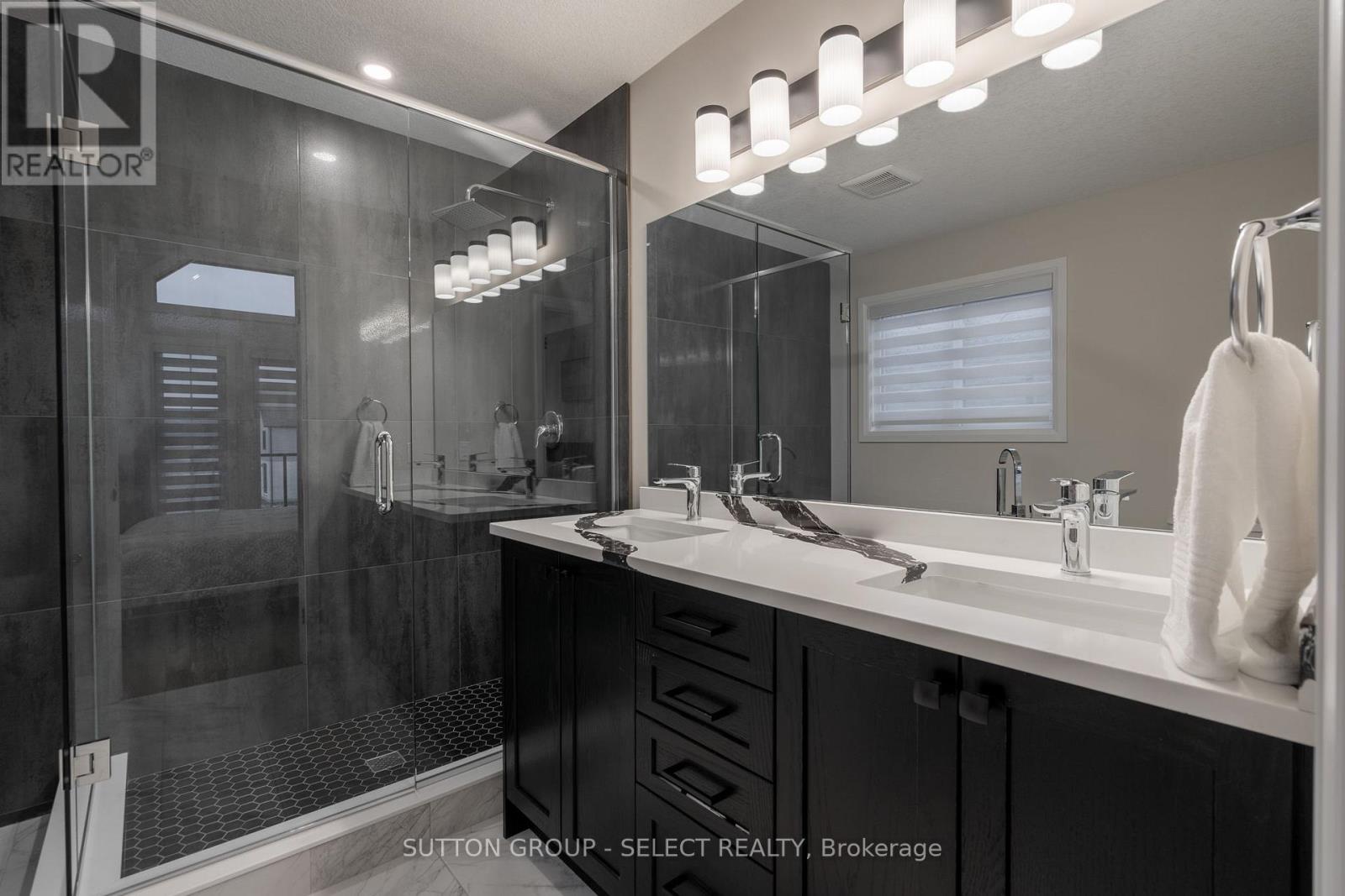 6343 Heathwoods Avenue Property Photo 19