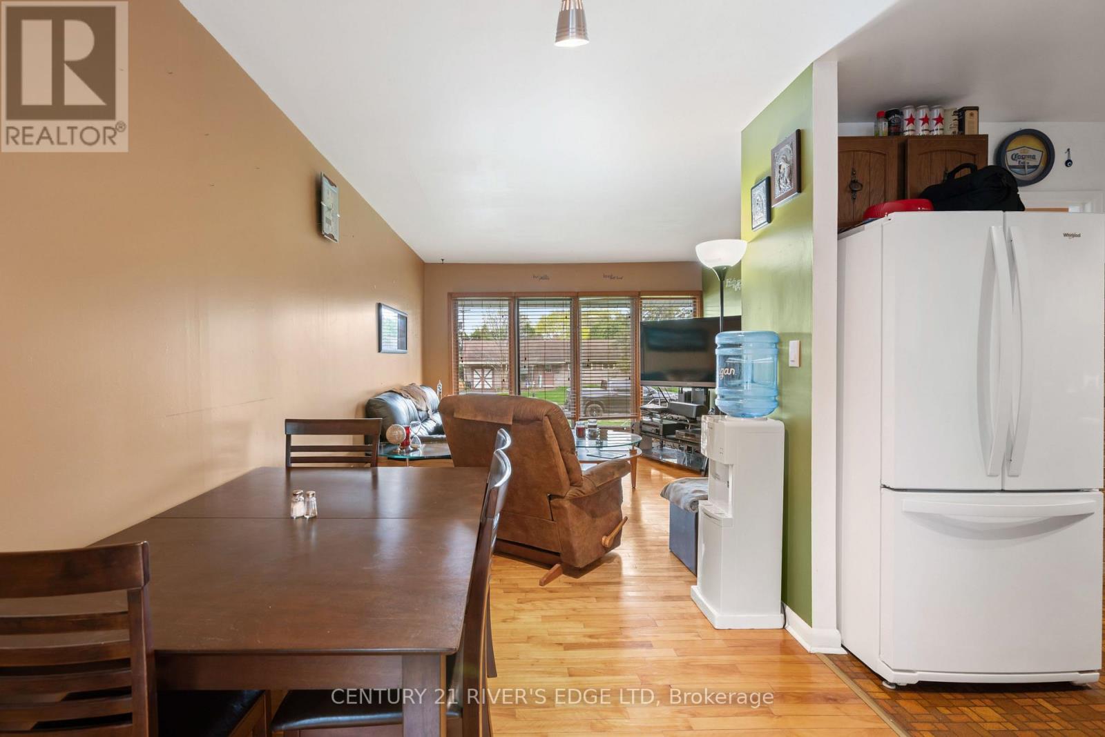 54 Loyalist Street Property Photo 12