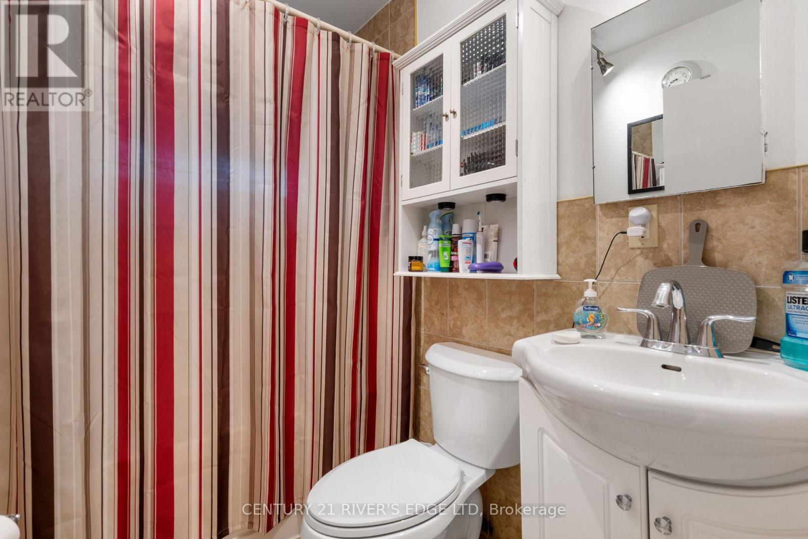 54 Loyalist Street Property Photo 19