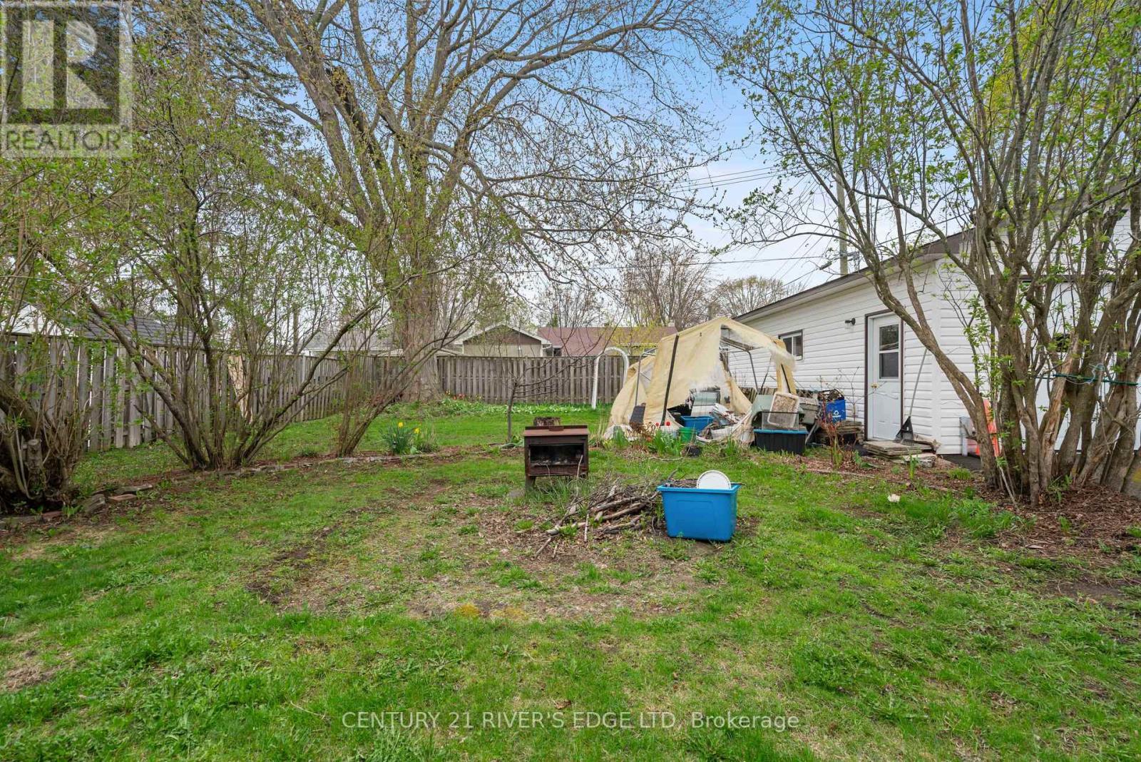 54 Loyalist Street Property Photo 25