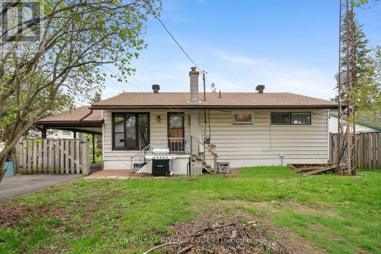 54 Loyalist Street Property Photo 26