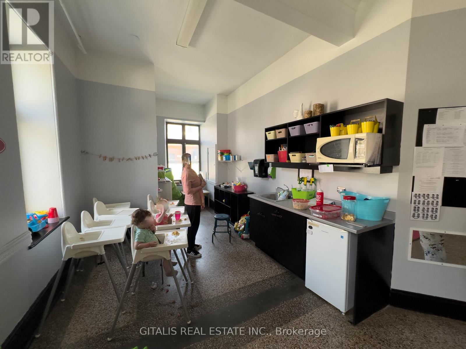 126 Wellington Street Property Photo 5
