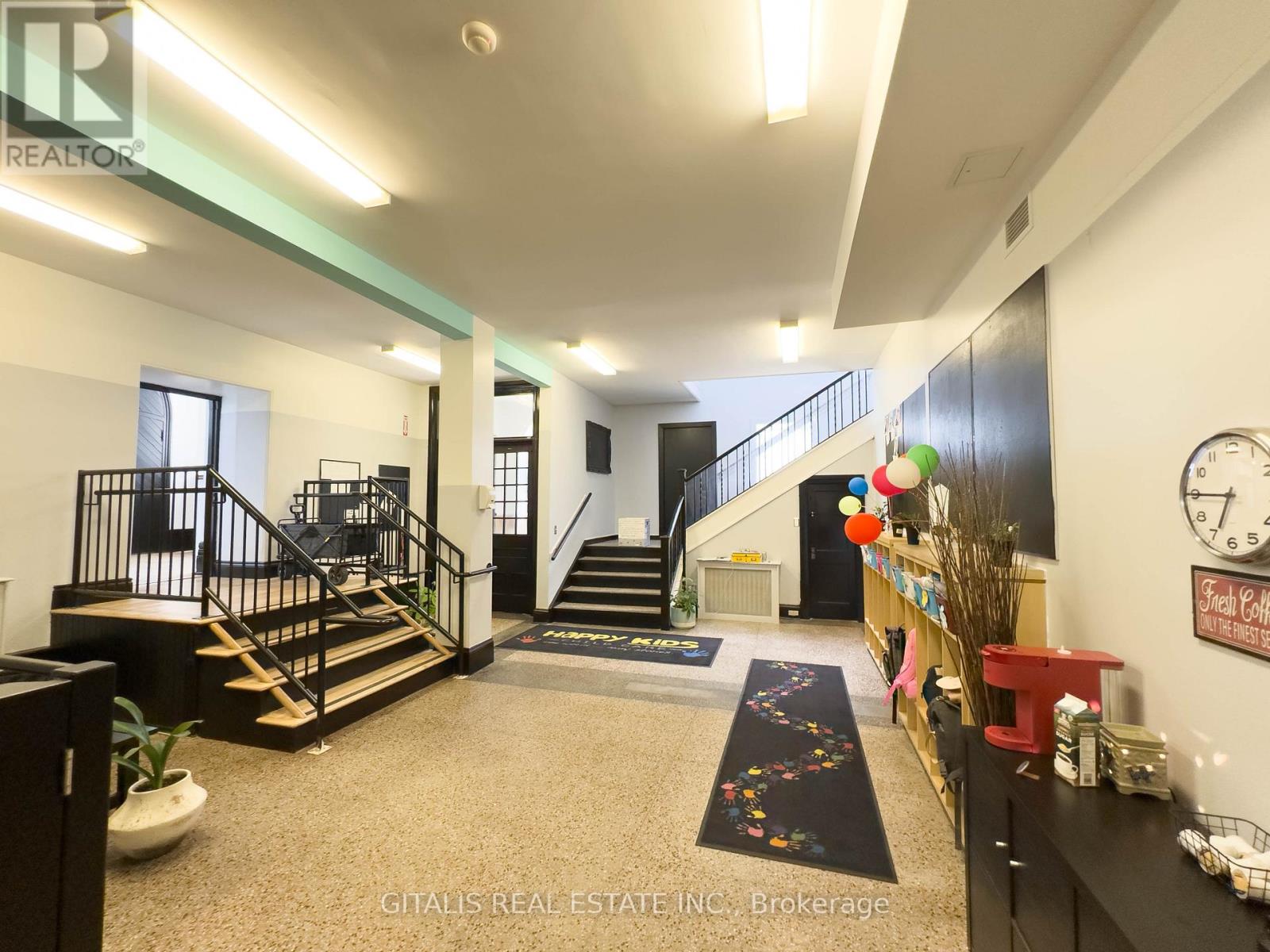126 Wellington Street Property Photo 15