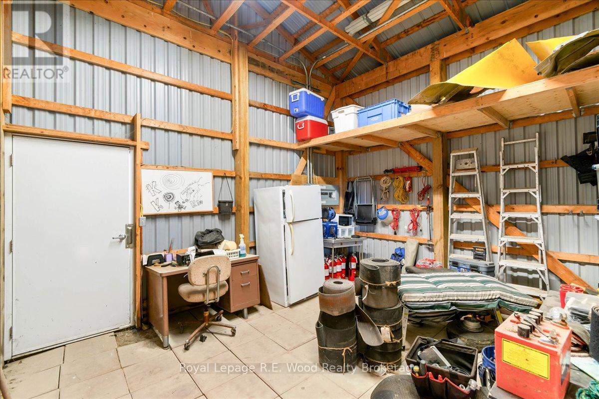 G2-14 - 244411 Airport Road Property Photo 3